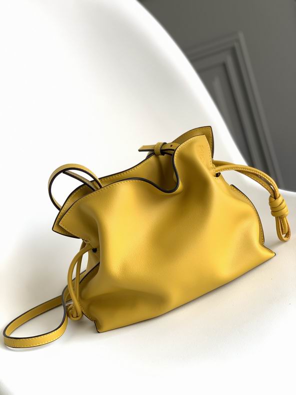 Loewe 10855 23x18x9cm ss25