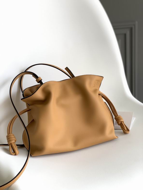 Loewe 10855 23x18x9cm ss26