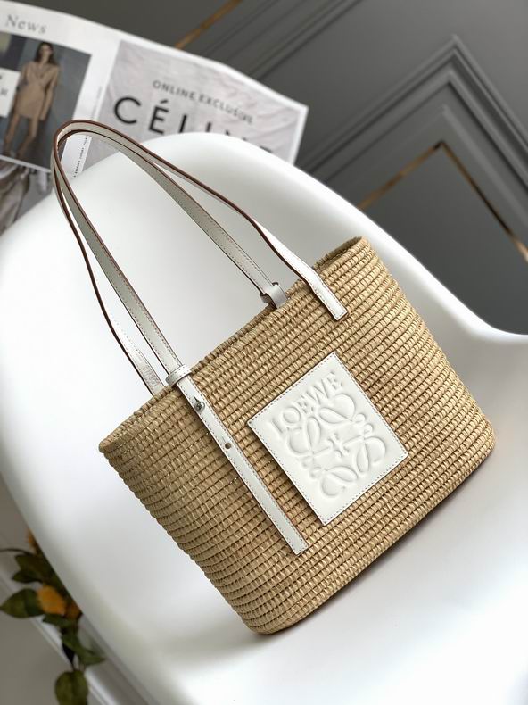 Loewe 10112 30x21x11cm ss 16