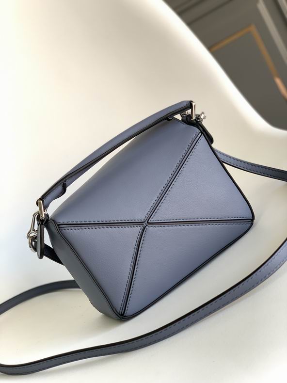 Loewe 061838 18x12.5x8cm ss37