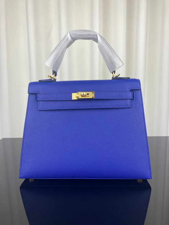kelly 25cm 121404 AM 3