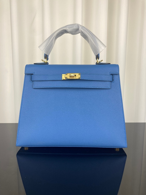 kelly 25cm 121404 AM 7