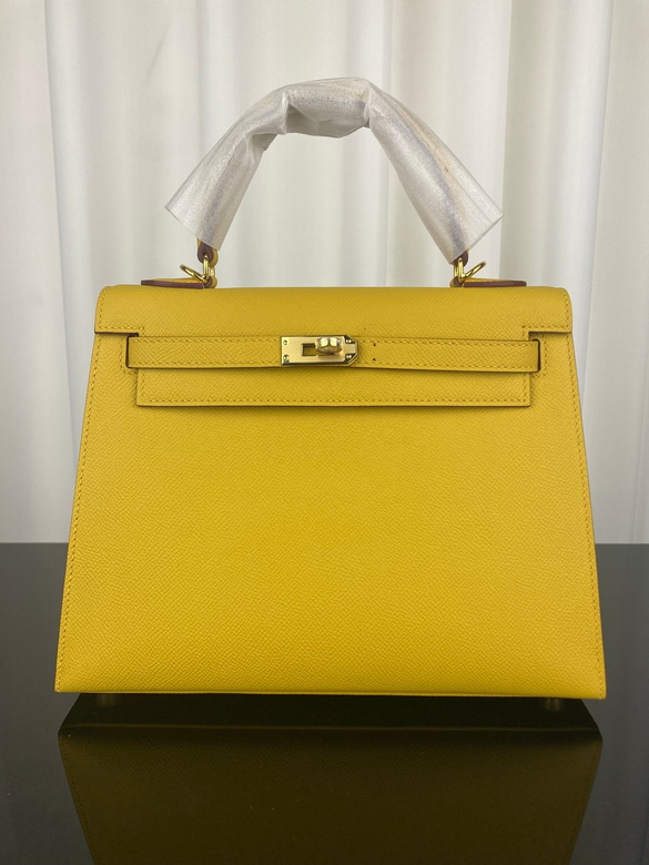 kelly 25cm 121404 AM 15